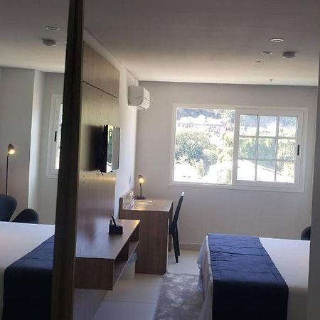 Petrópolis Suite Granja Brasil Alto Padrao מראה חיצוני תמונה