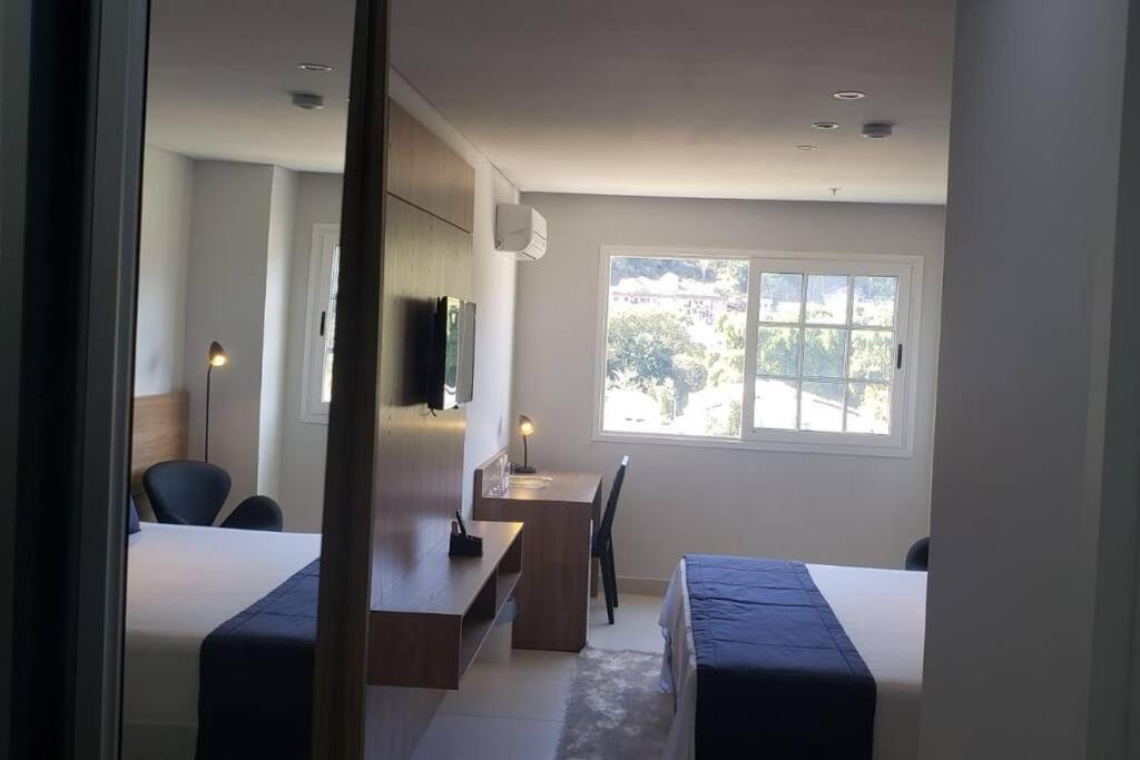 Petrópolis Suite Granja Brasil Alto Padrao מראה חיצוני תמונה